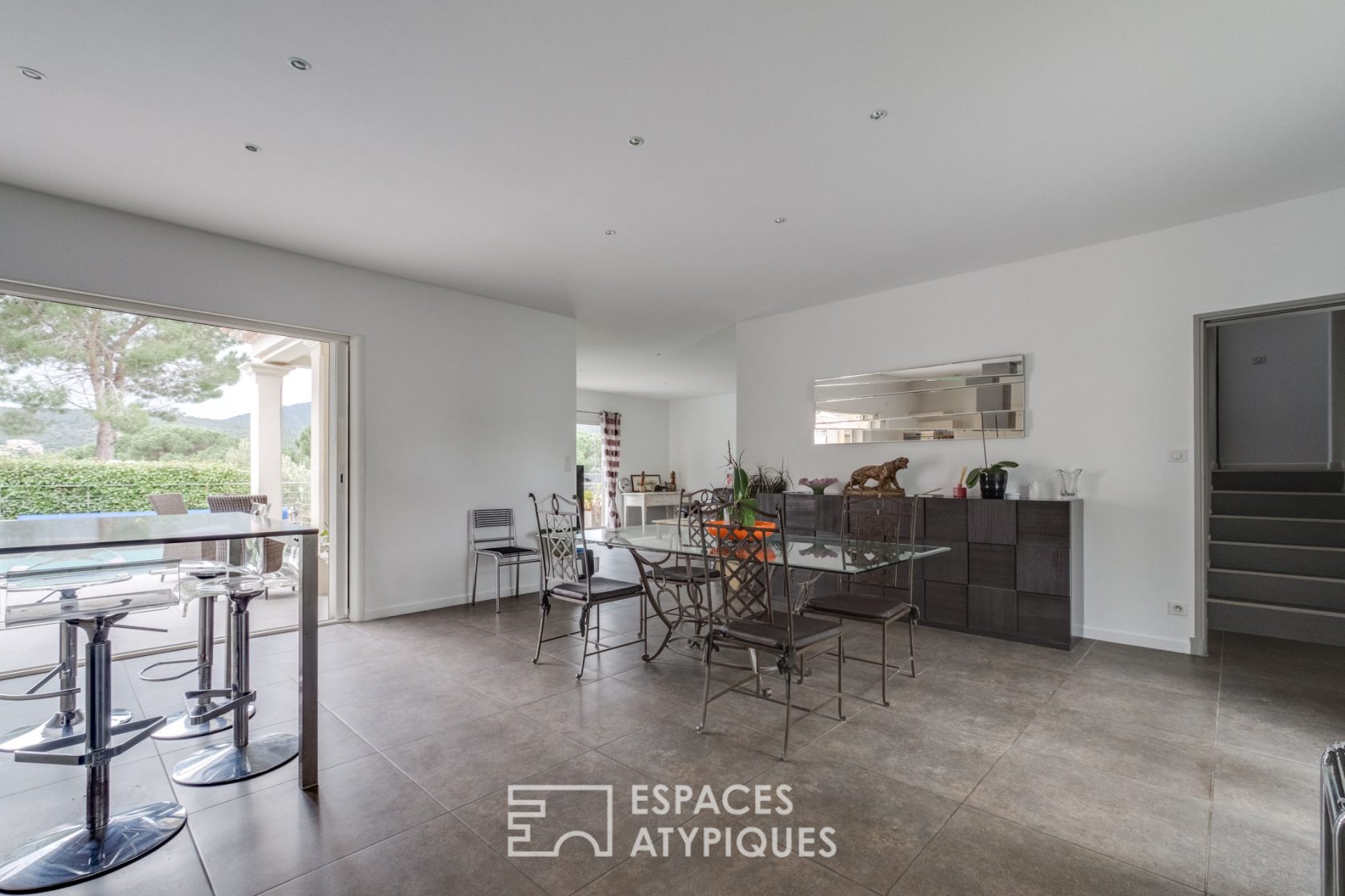 Villa d’architecte au calme proche de tout