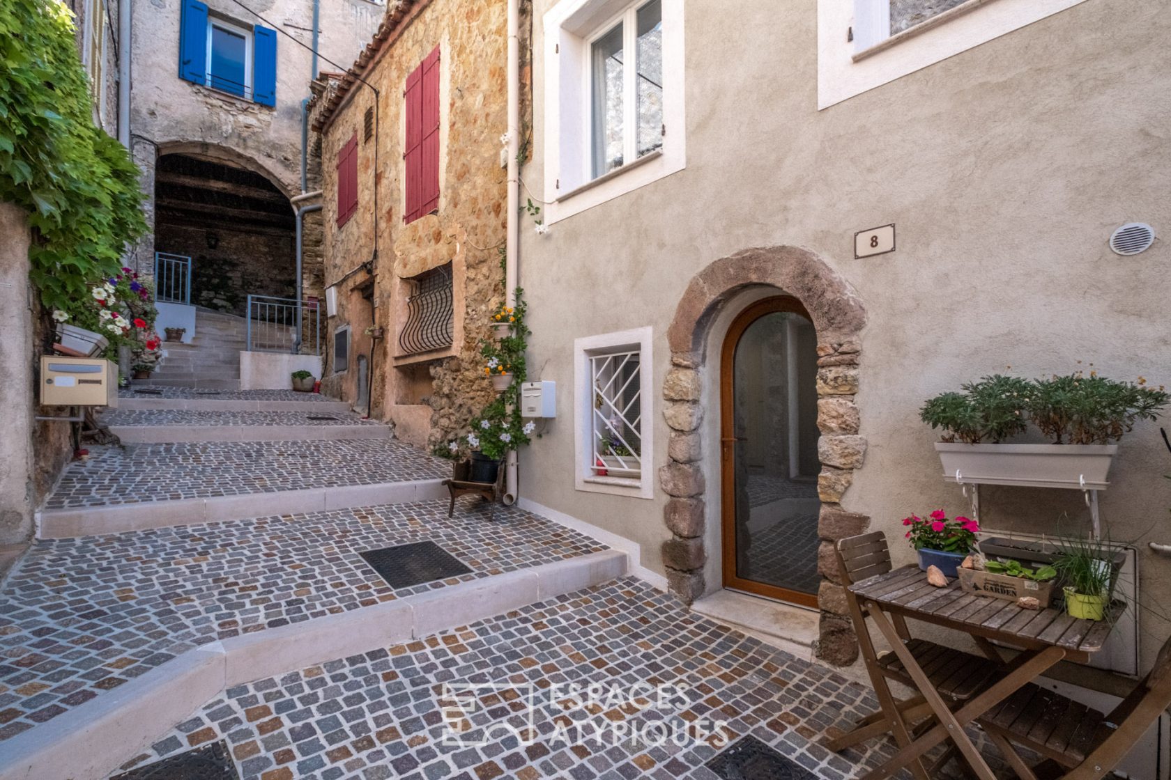 Maison de village atypique avec vue panoramique