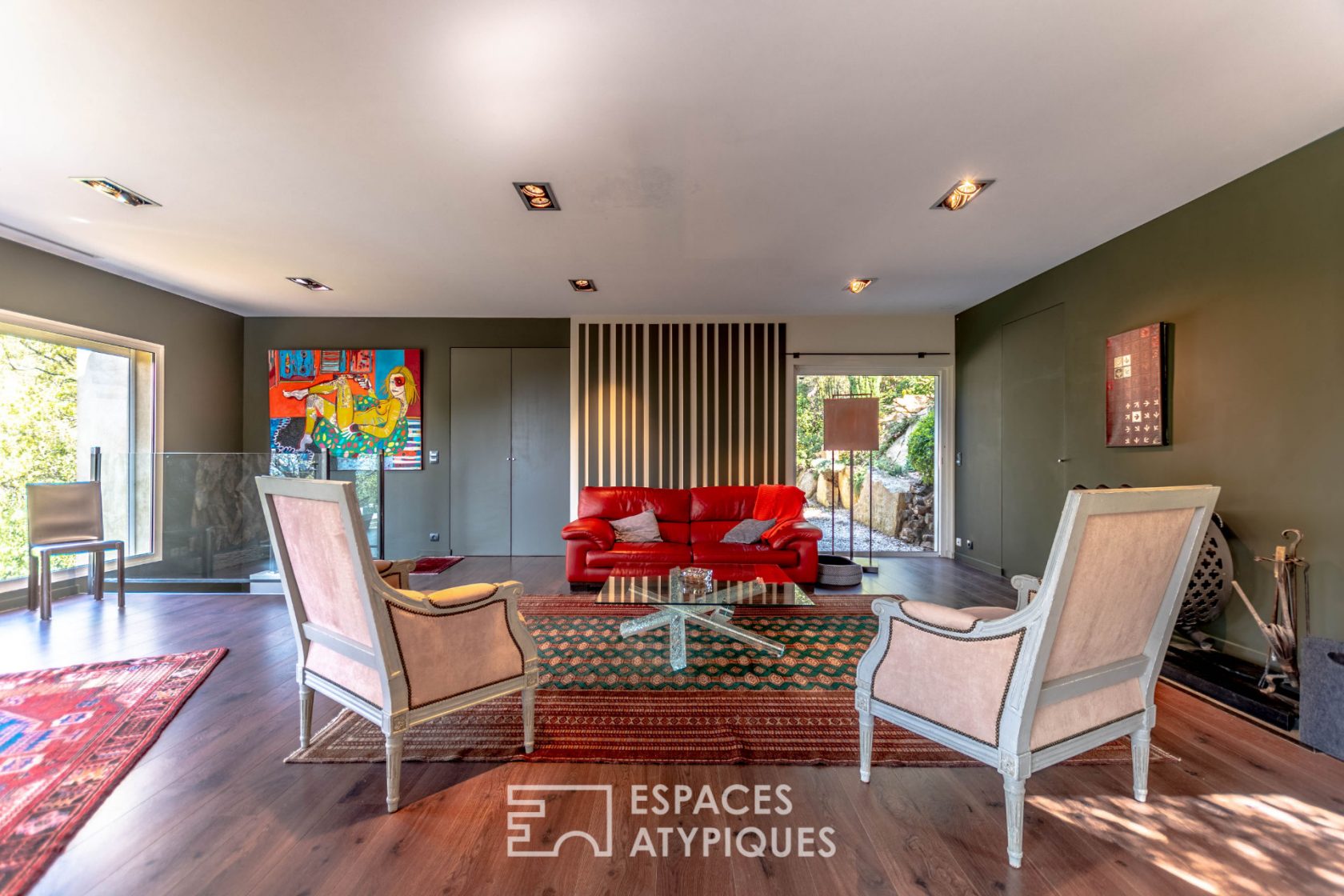 Superbe villa contemporaine dans le golfe de Saint-Tropez