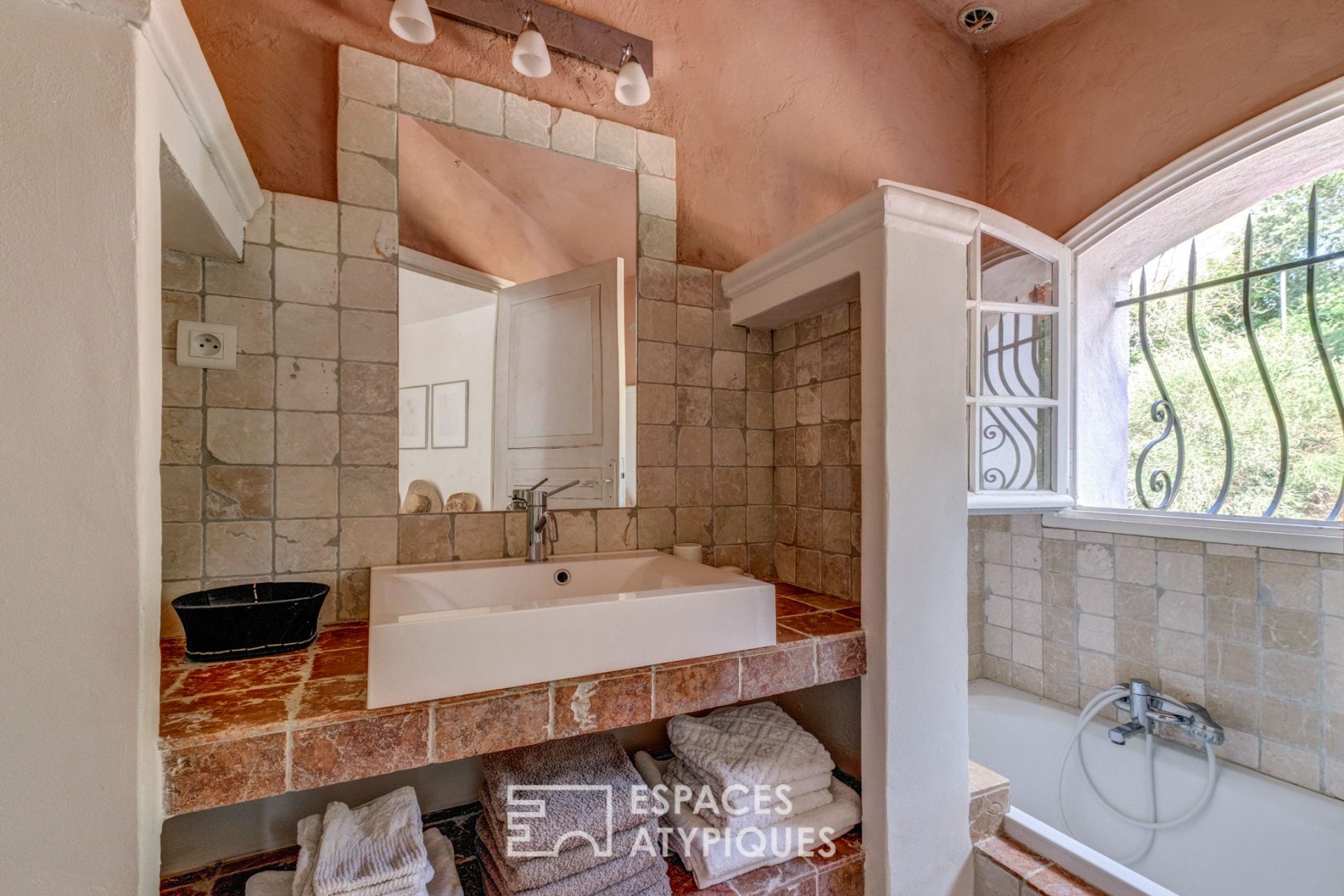 Charming villa in a haven of peace