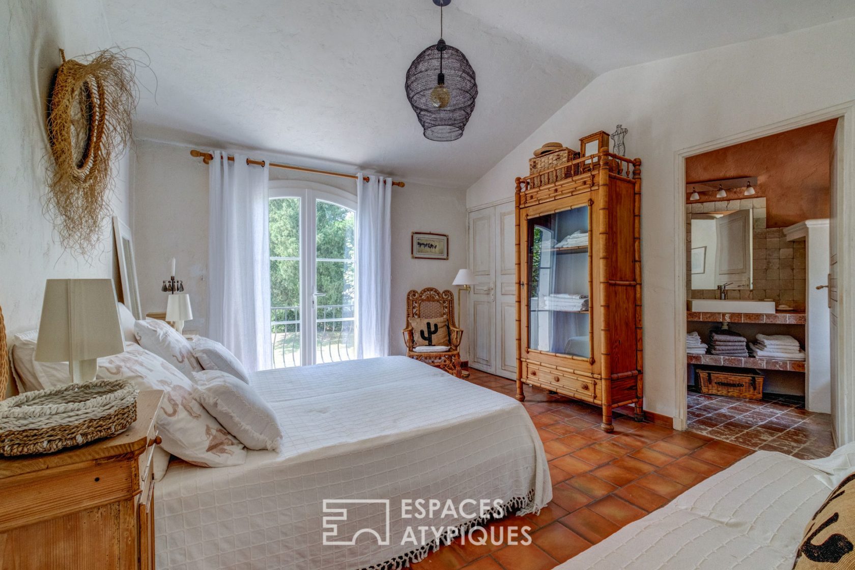 Charming villa in a haven of peace
