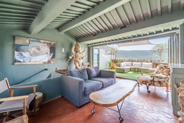 Exceptional and rare village house