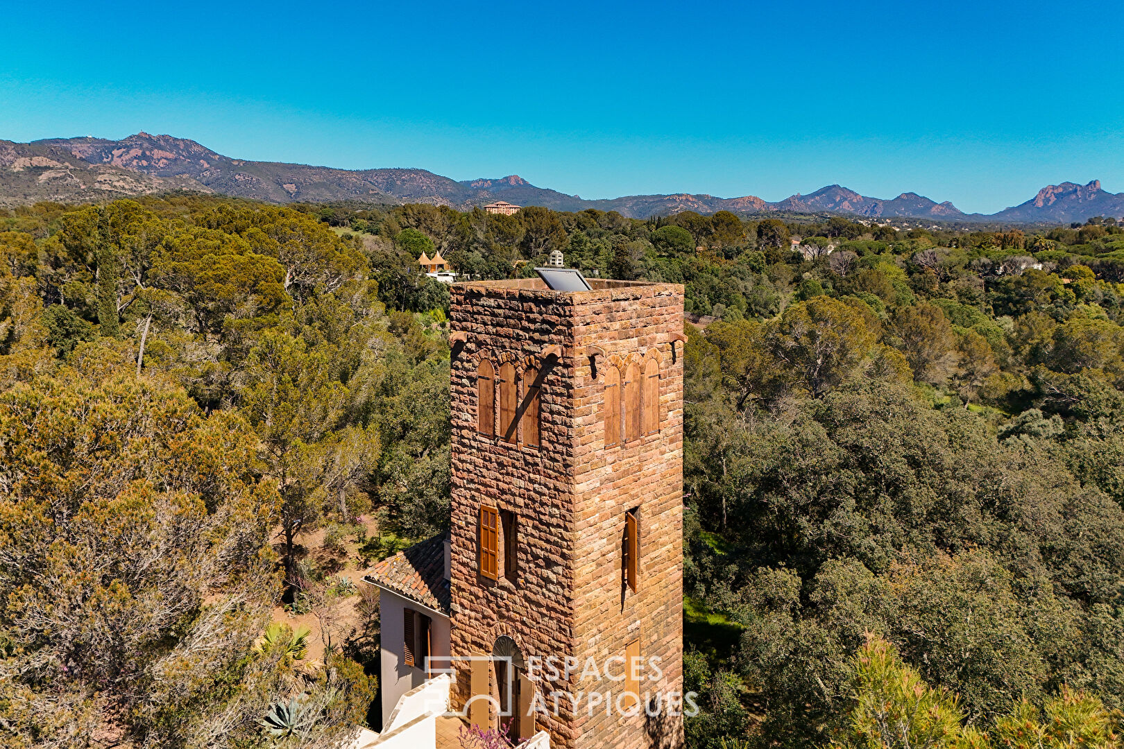 19th century watchtower in the heart of an 11 hectare estate