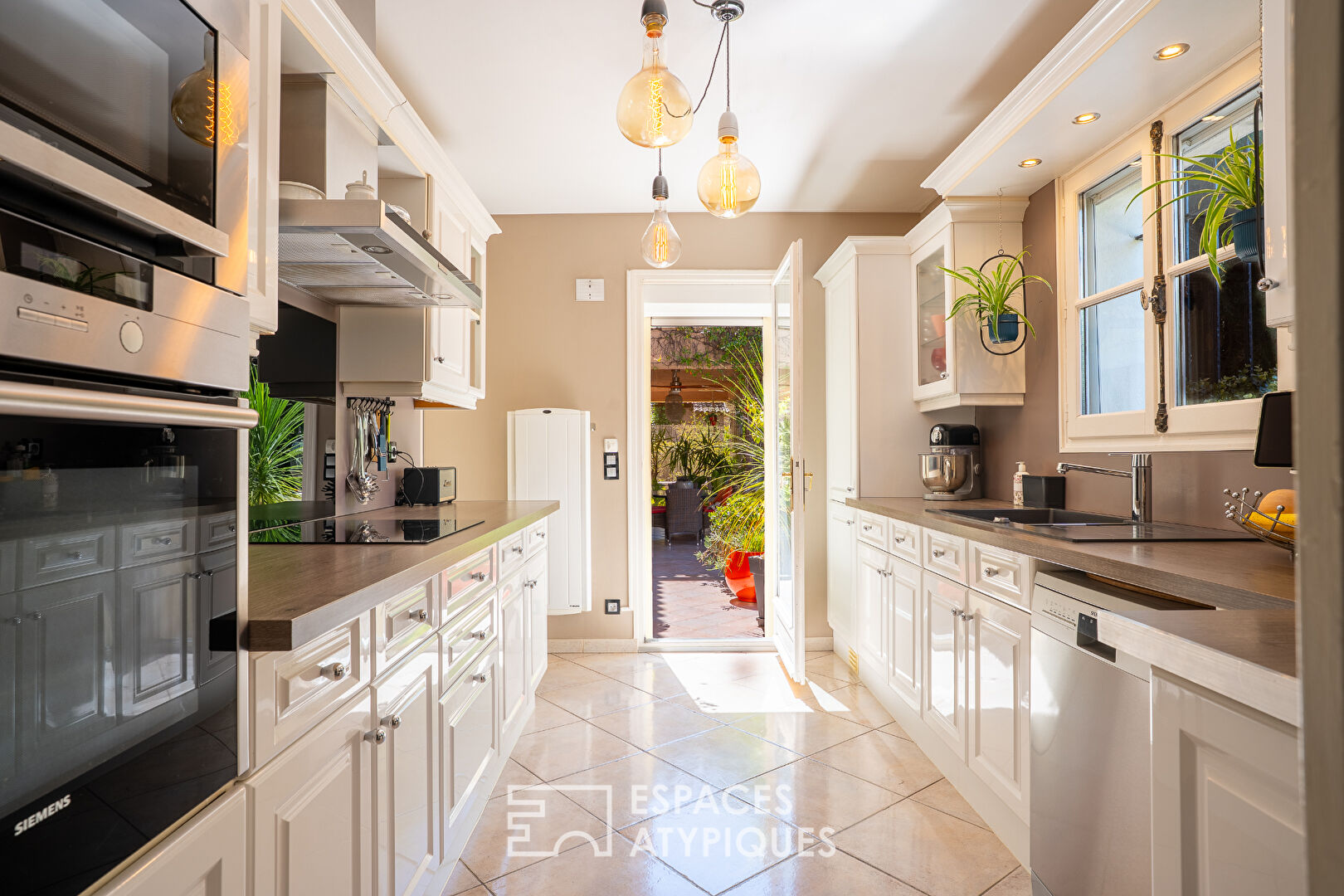 A revisited mansion, combining classical heritage and contemporary lifestyle