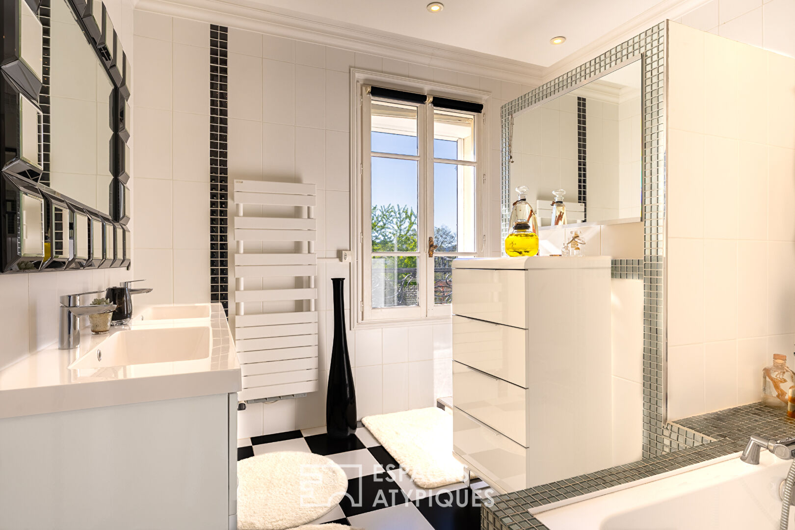 A revisited mansion, combining classical heritage and contemporary lifestyle