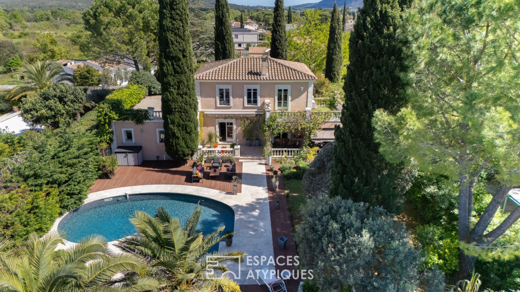 A revisited mansion, combining classical heritage and contemporary lifestyle