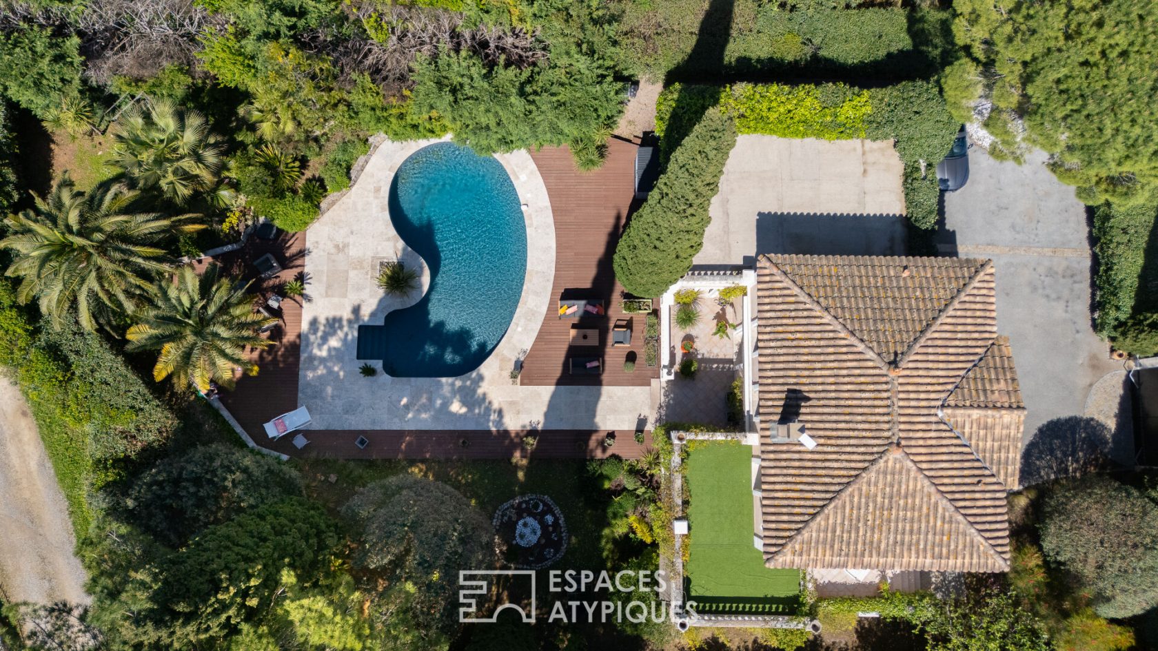 A revisited mansion, combining classical heritage and contemporary lifestyle