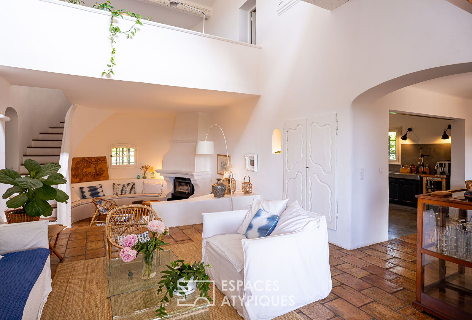 Villa d’Architecte avec aperçu Mer dans un Domaine Privé et Sécurisé