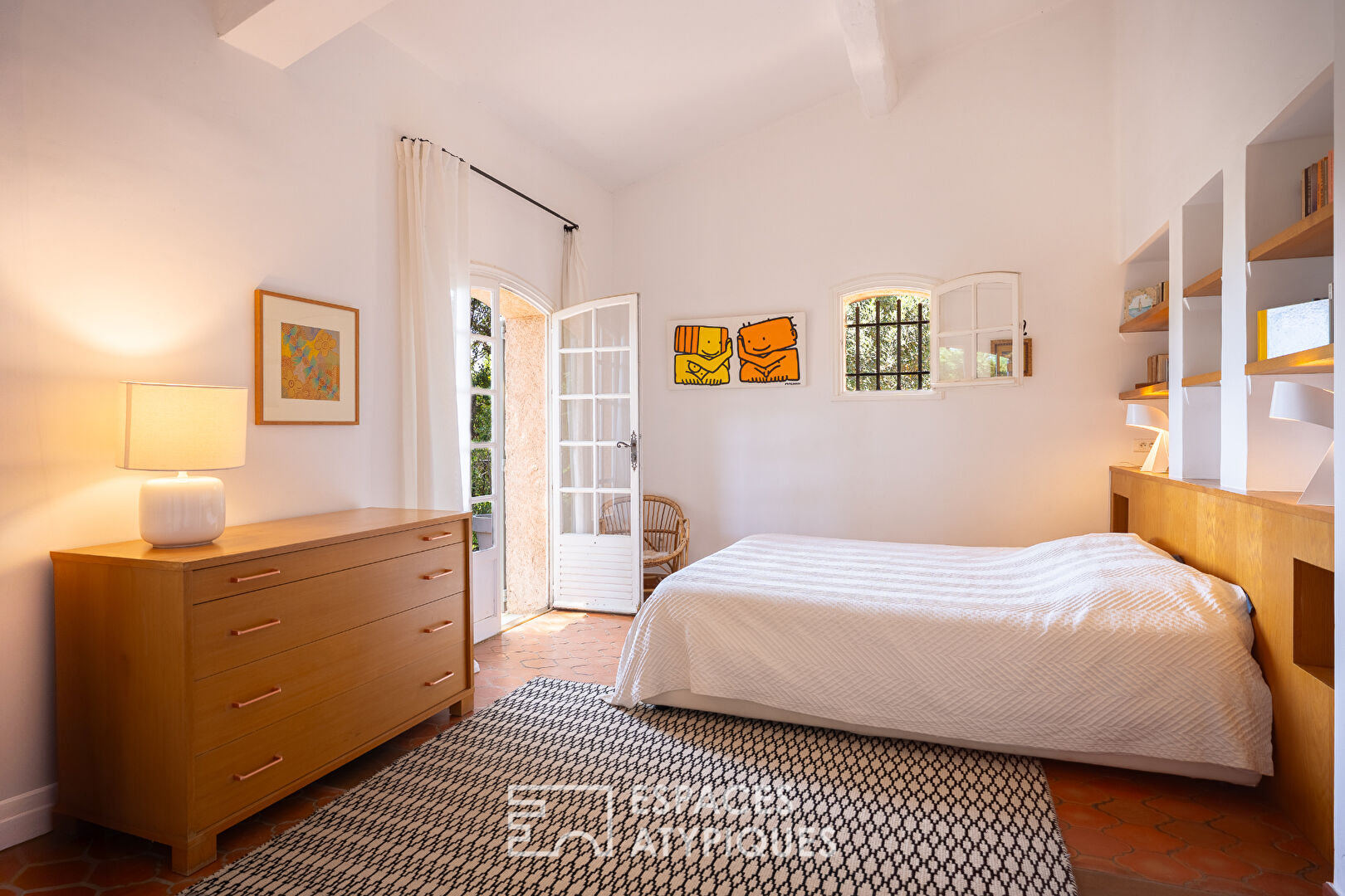 Villa d’Architecte avec aperçu Mer dans un Domaine Privé et Sécurisé