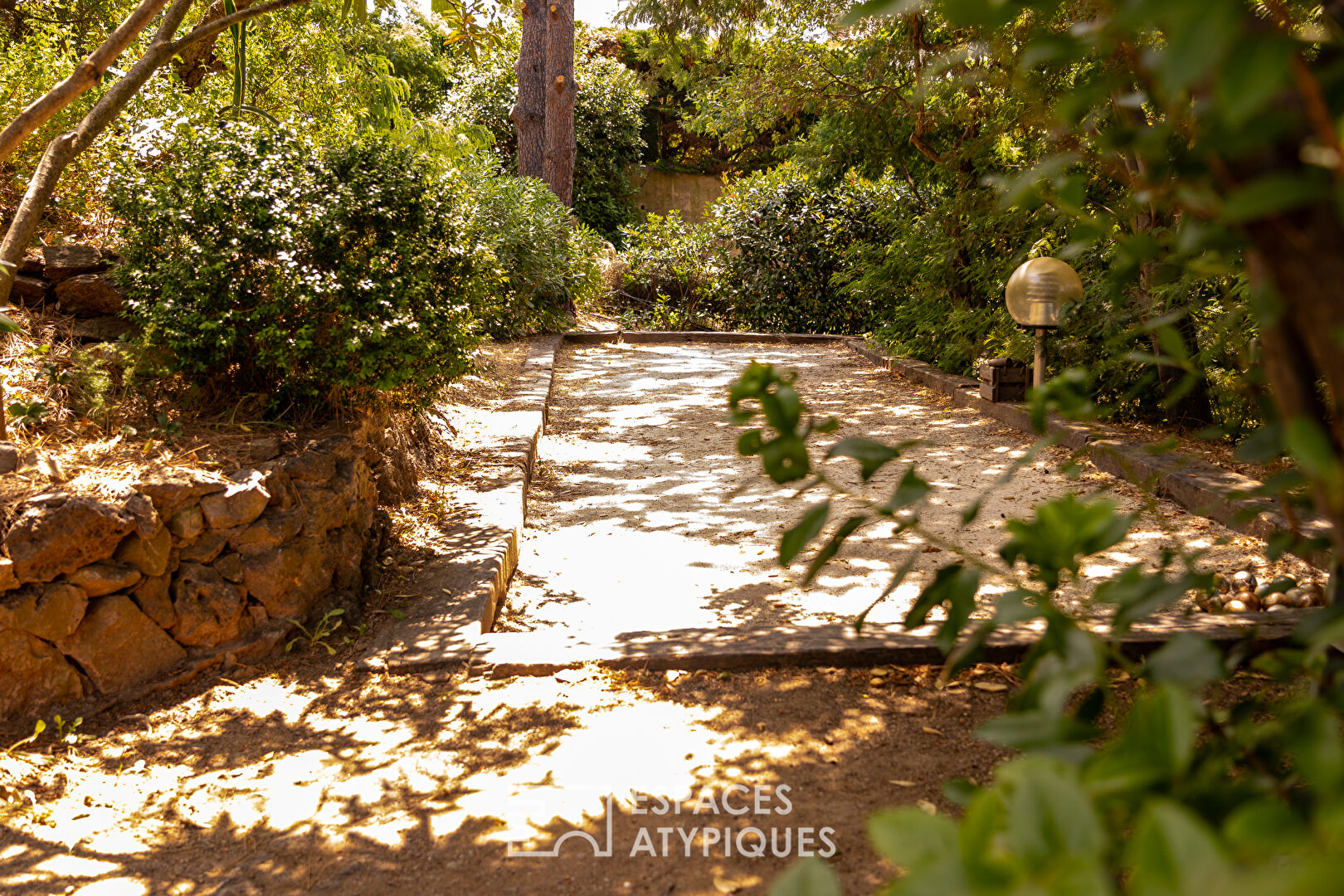 Villa d’Architecte avec aperçu Mer dans un Domaine Privé et Sécurisé