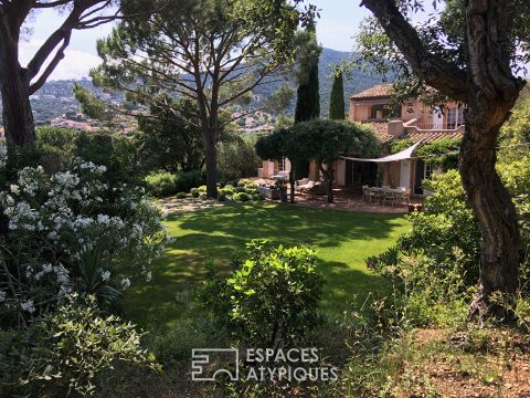 Villa d’Architecte avec Vue Mer dans un Domaine Privé et Sécurisé