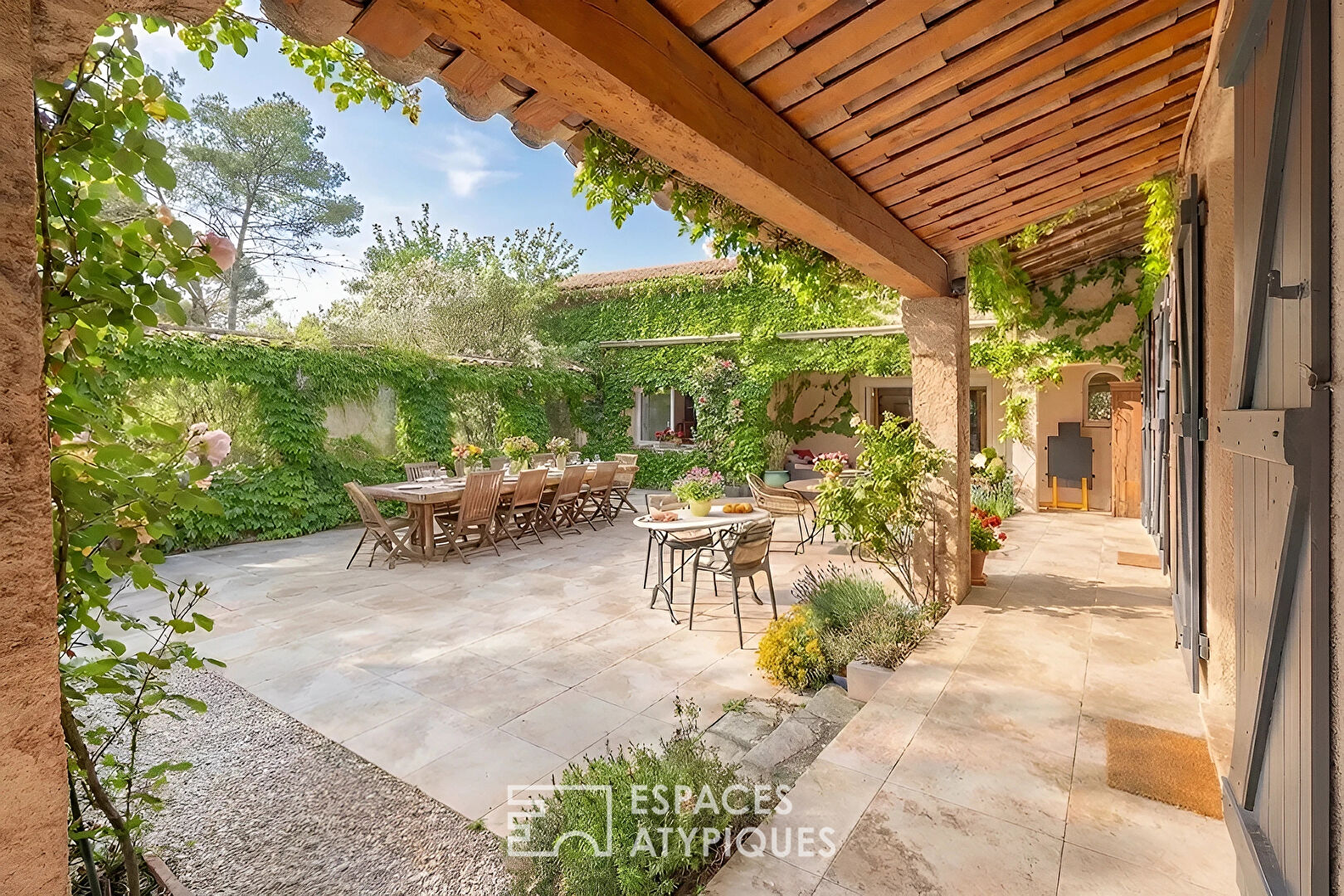 Gîtes et Chambres d&rsquo;Hôtes dans un écrin de verdure