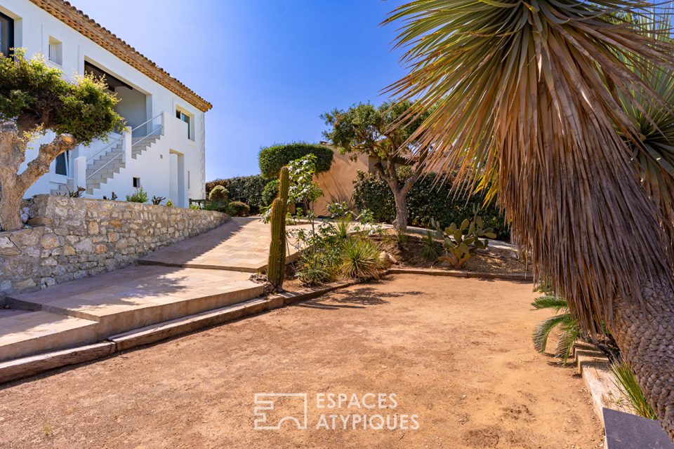Villa contemporaine vue mer et golf