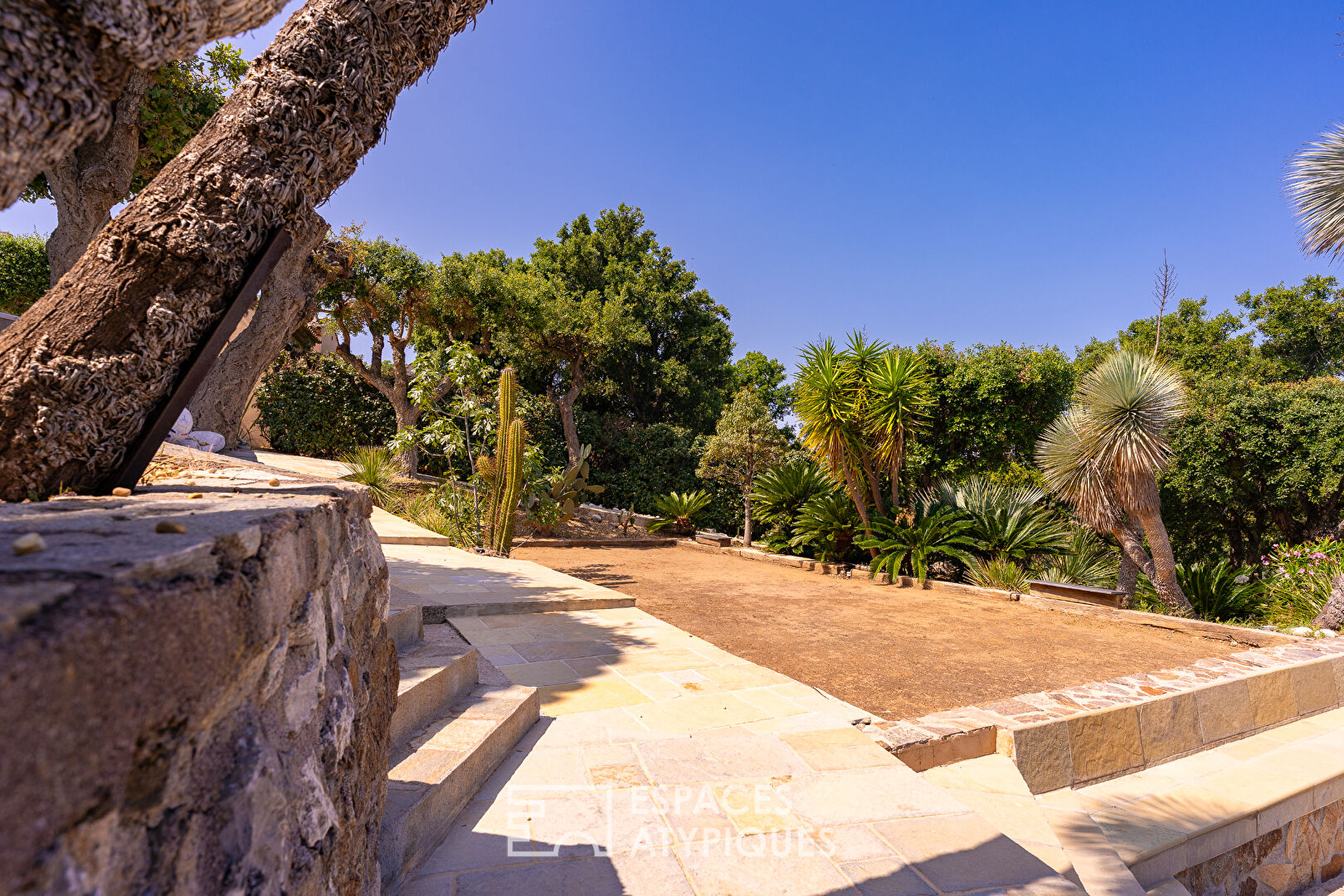 Villa contemporaine vue mer et golf