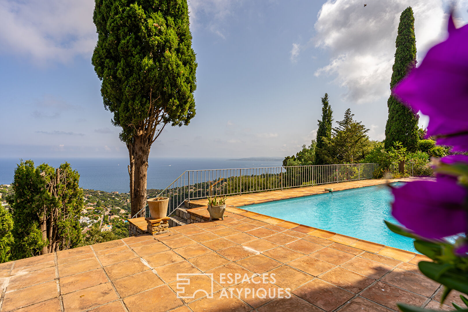 The Provençal soul facing the Mediterranean panorama