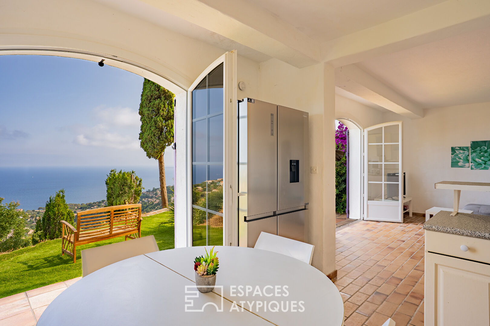 The Provençal soul facing the Mediterranean panorama