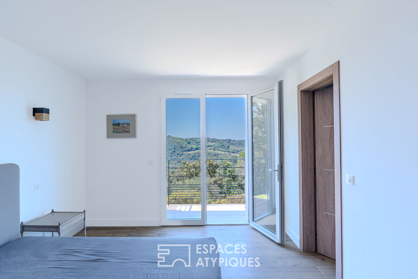 Prestigious villa, panoramic sea and pre-Alps view