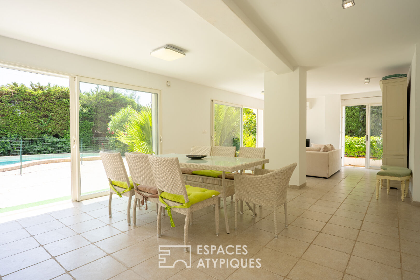 Contemporary villa with three apartments and swimming pool, close to the sea
