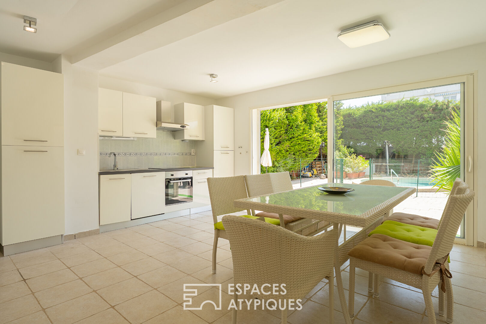 Contemporary villa with three apartments and swimming pool, close to the sea