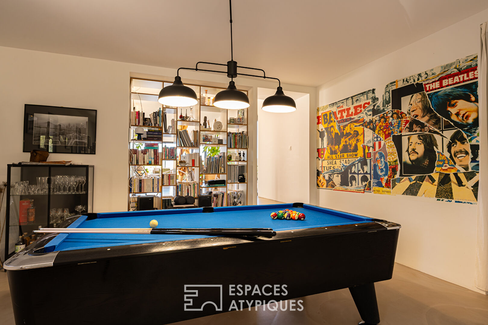 Architect-designed villa in the heart of the vineyards