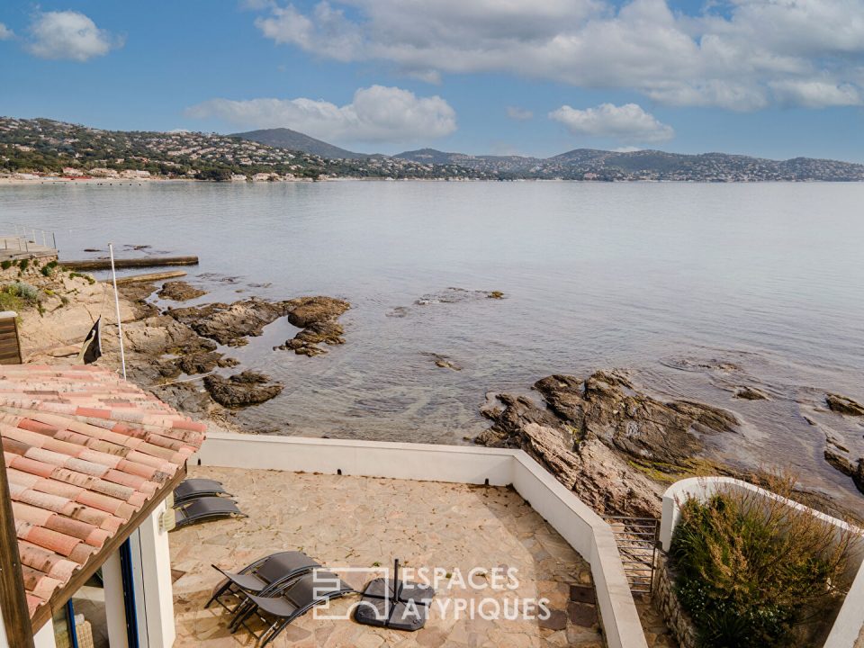 Villa les pieds dans l'eau
