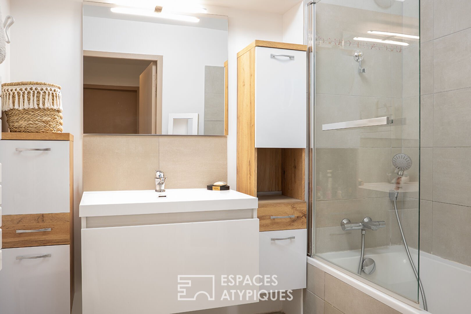 Appartement avec jardin, plage à pied, rooftop avec piscine vue mer