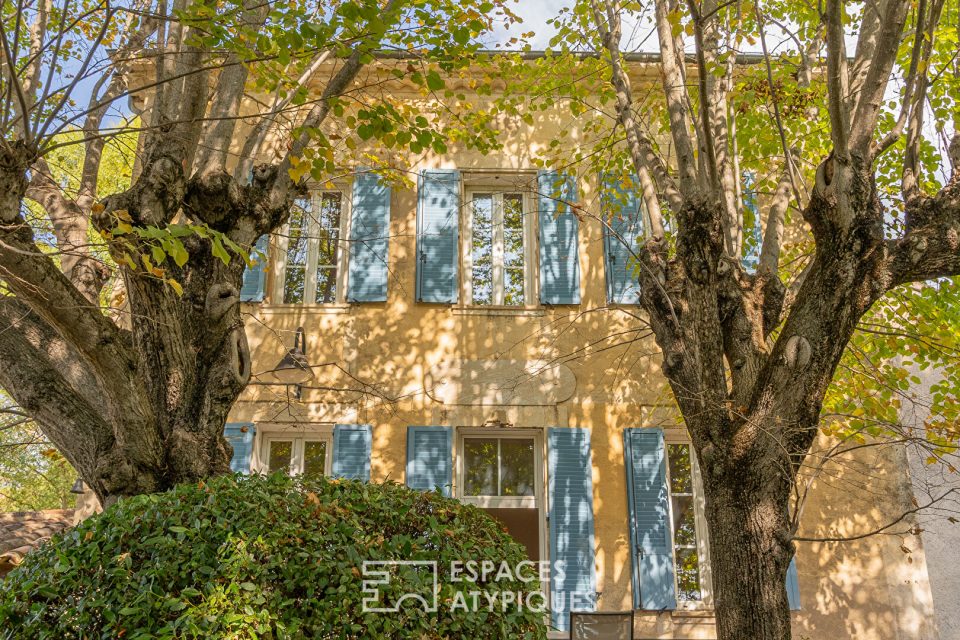 Ancienne école du XIXe s. avec piscine et ateliers d'artiste