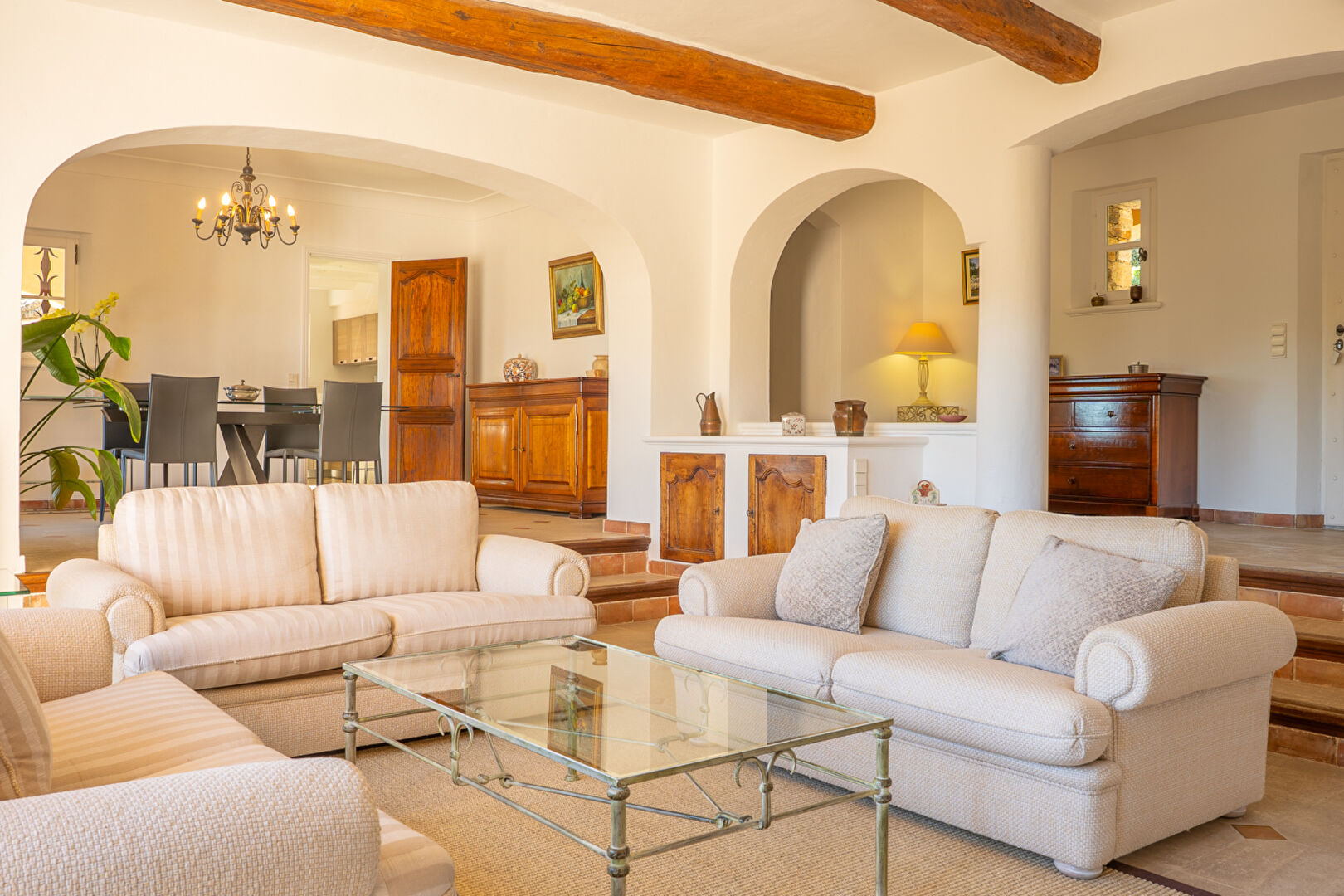 Mas Bourgeois en Position Dominante