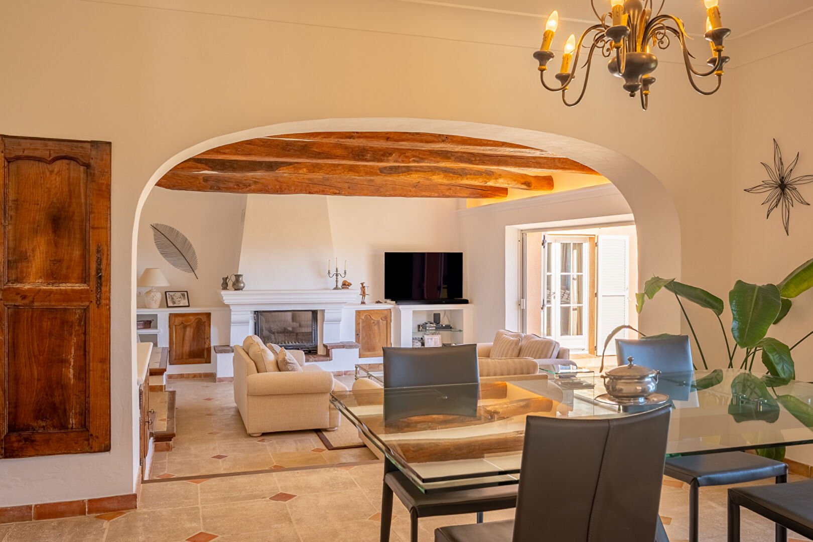 Mas Bourgeois en Position Dominante