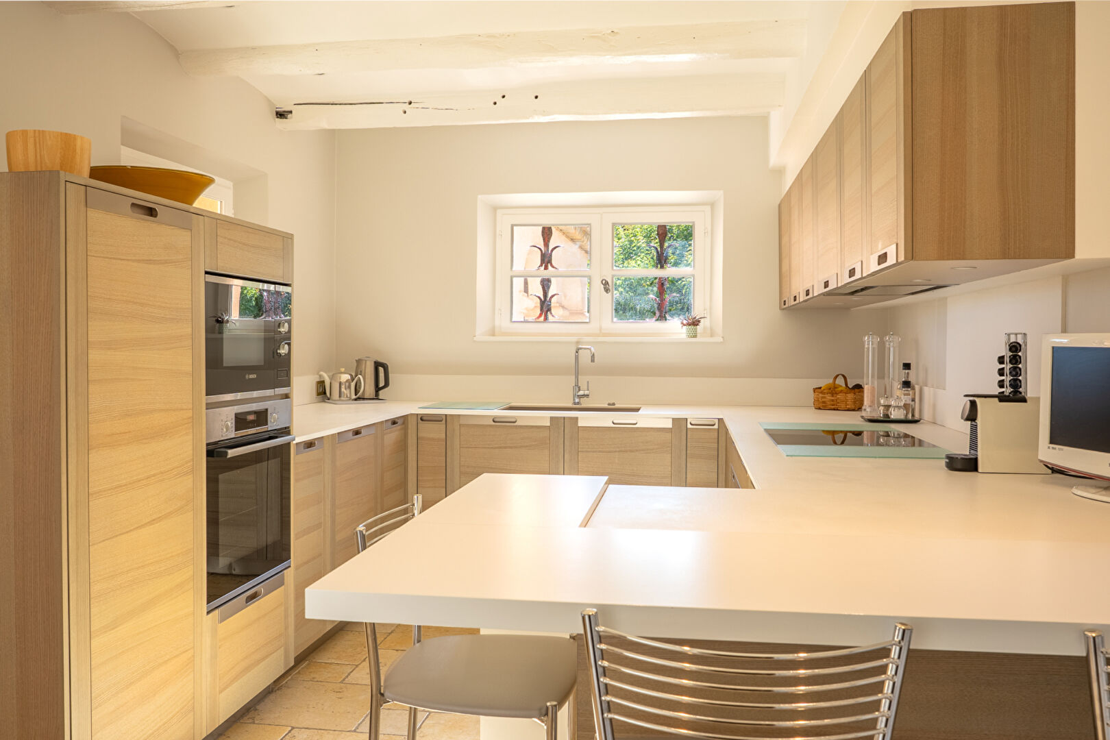 Mas Bourgeois en Position Dominante