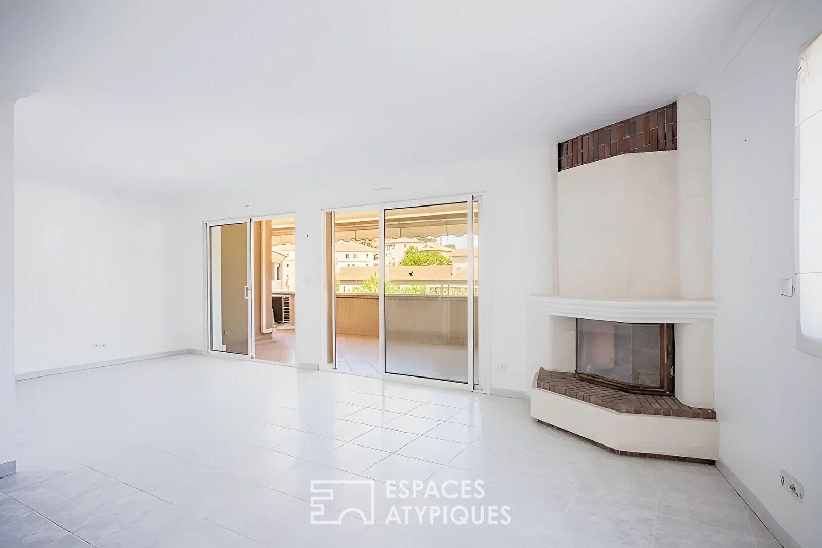 Appartement d’exception de 160m2 pour les amateurs de beaux volumes