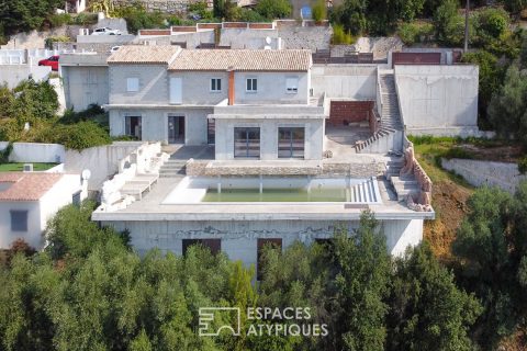 Villa contemporaine à achever avec ascenseur et vue panoramique