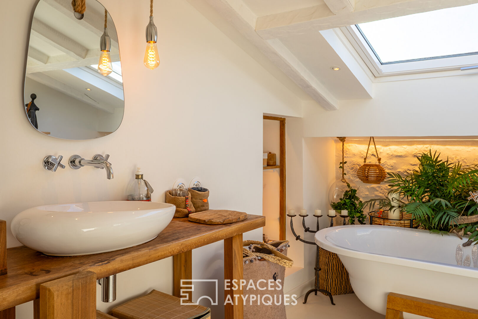 Maison triplex vue mer avec piscine, plage et commerces à pied