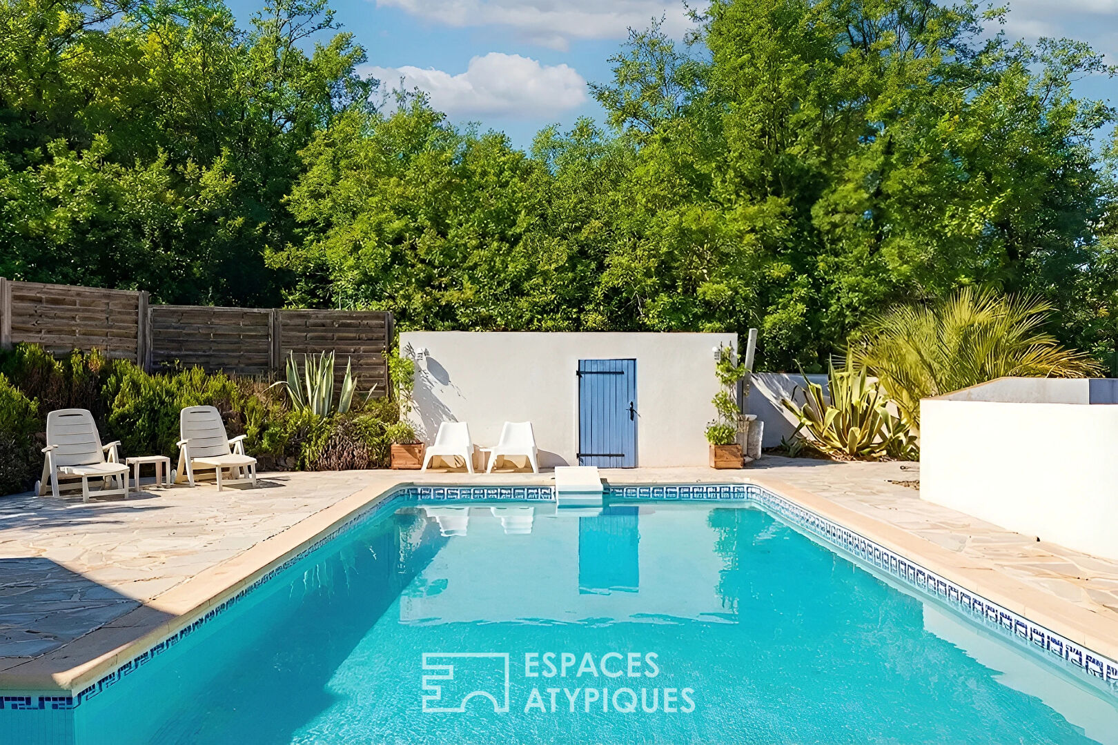 Gîtes et chambres d’hôtes face aux Préalpes d’azur