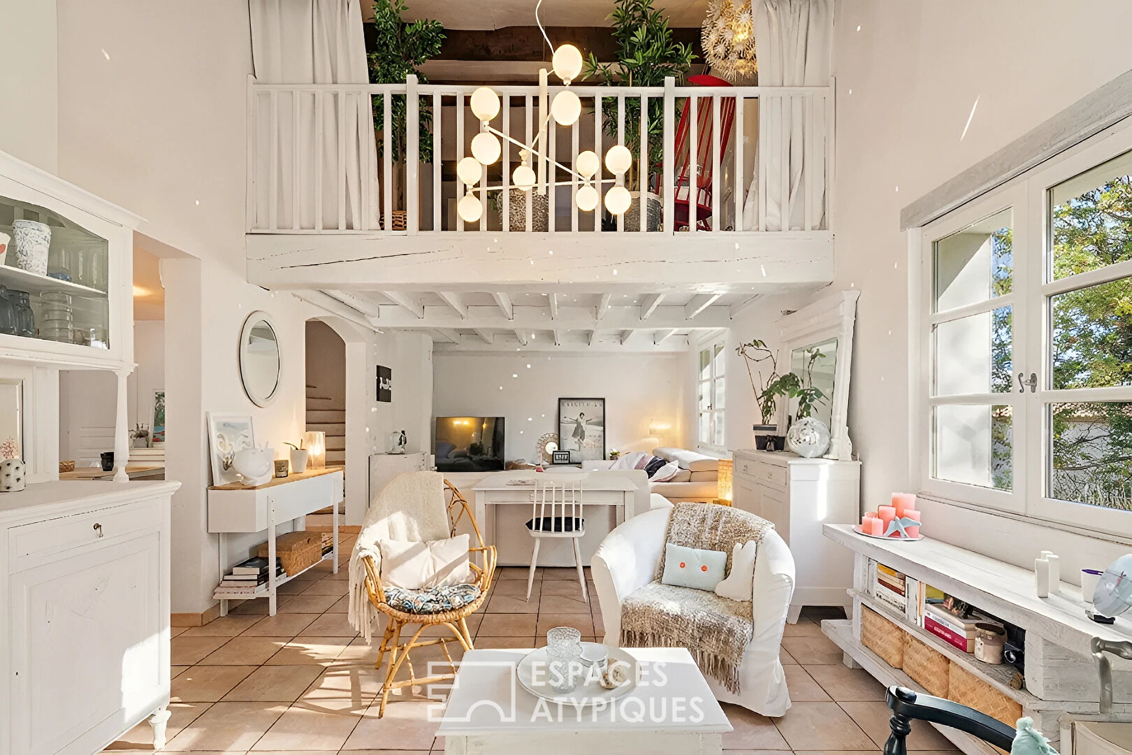 Gîtes et chambres d’hôtes face aux Préalpes d’azur