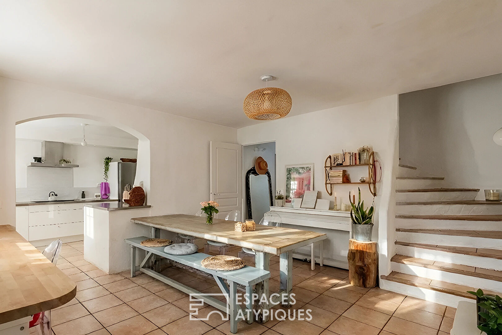 Gîtes et chambres d’hôtes face aux Préalpes d’azur