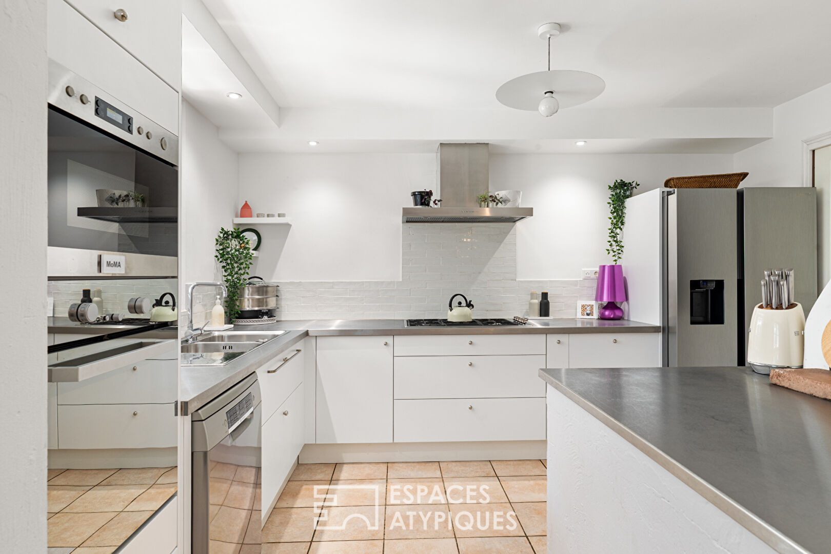 Havre provençal face aux Montagnes