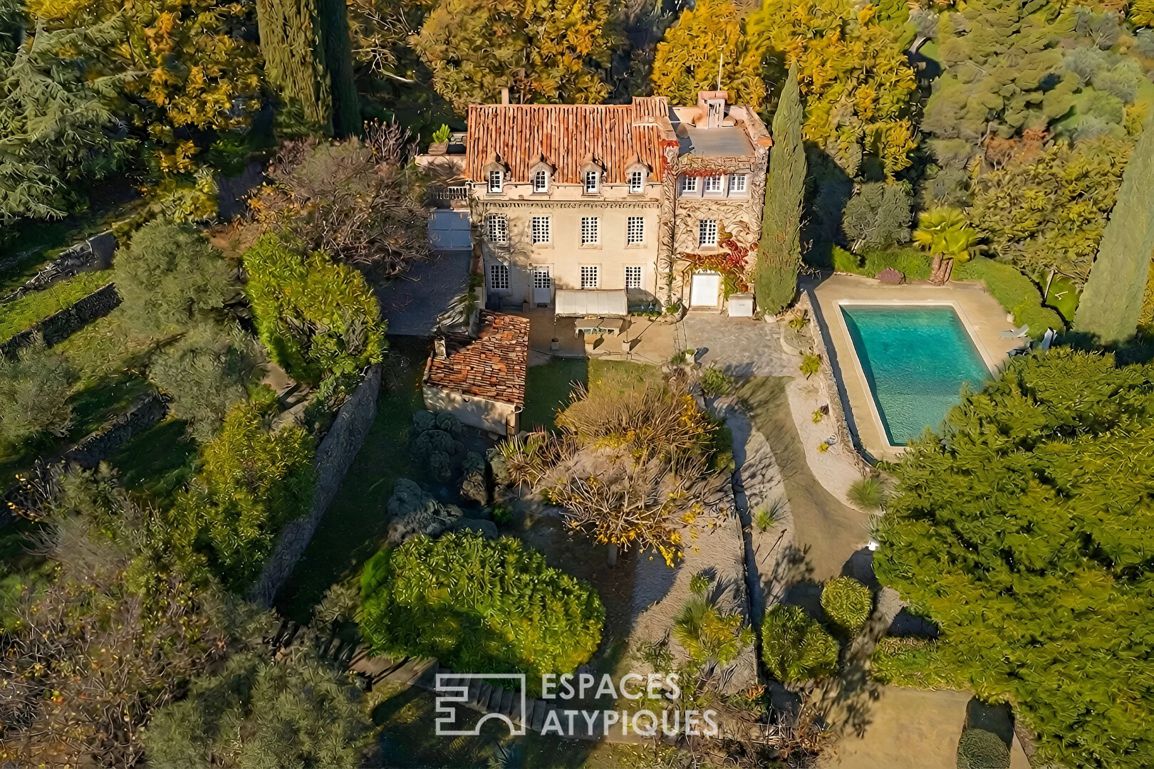 19th-century manor house and outbuildings with panoramic views