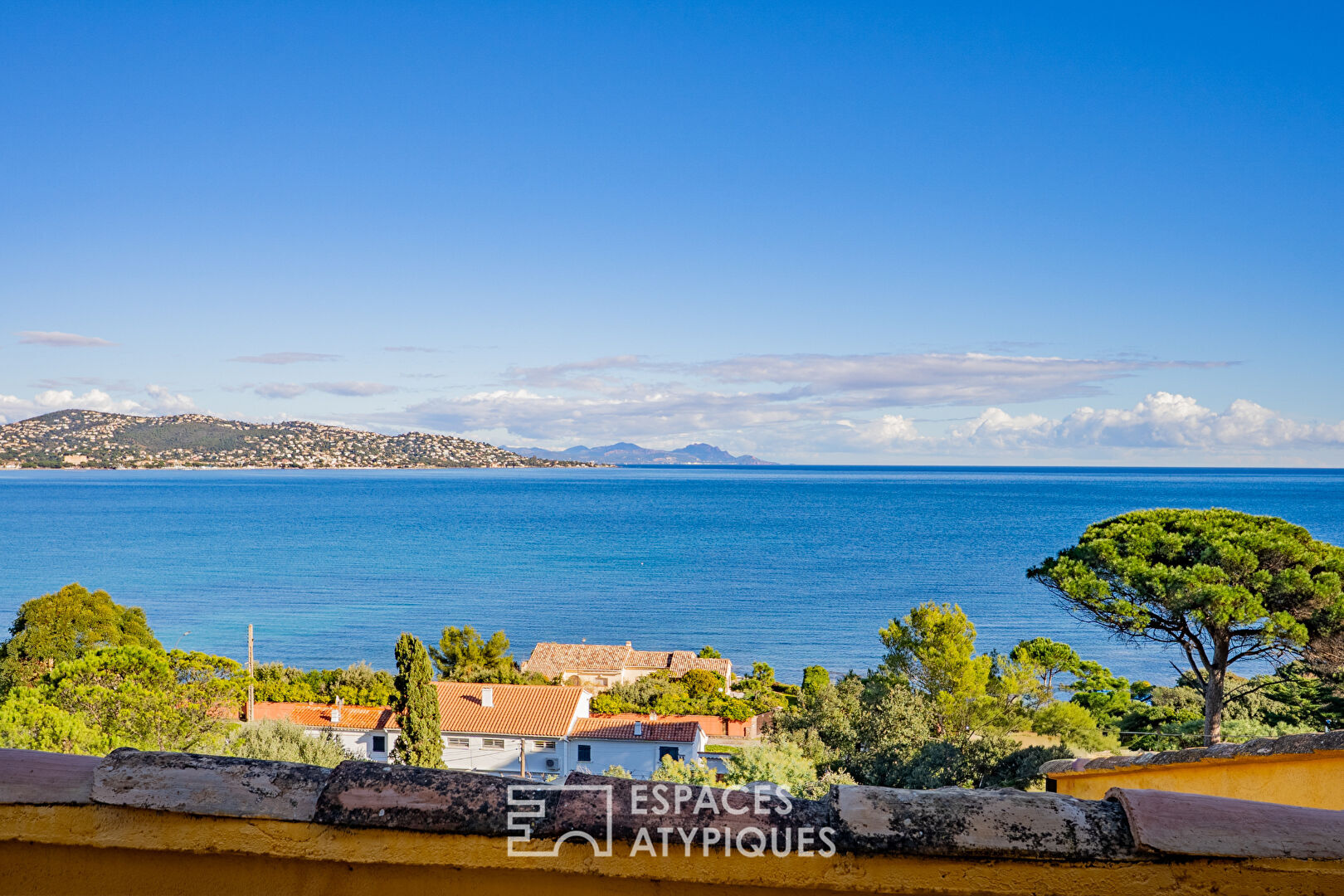 Villa Vue Mer Panoramique à La Nartelle avec Piscine et Sauna