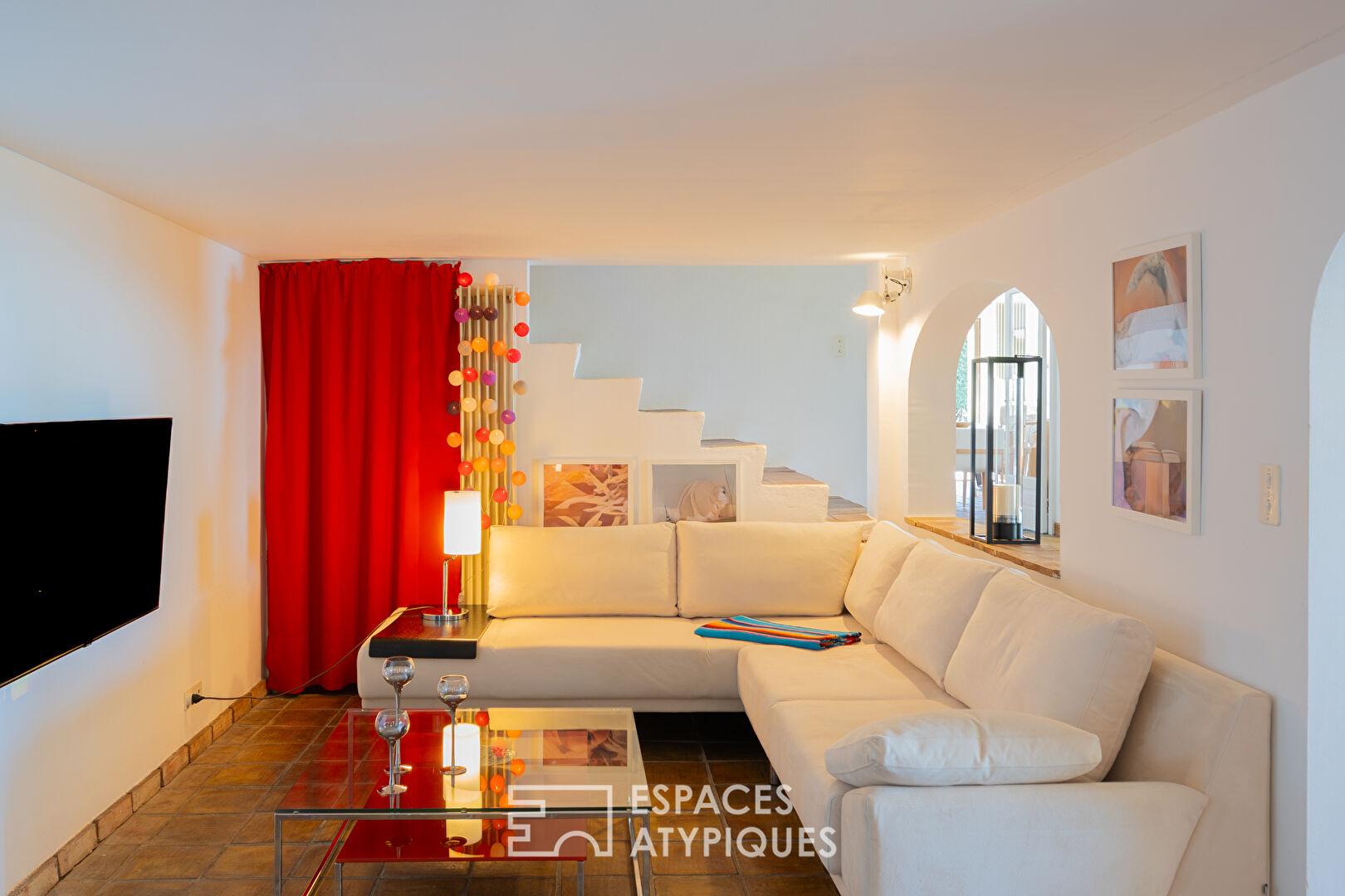 Maison provençale avec gîtes, piscine et oliveraie