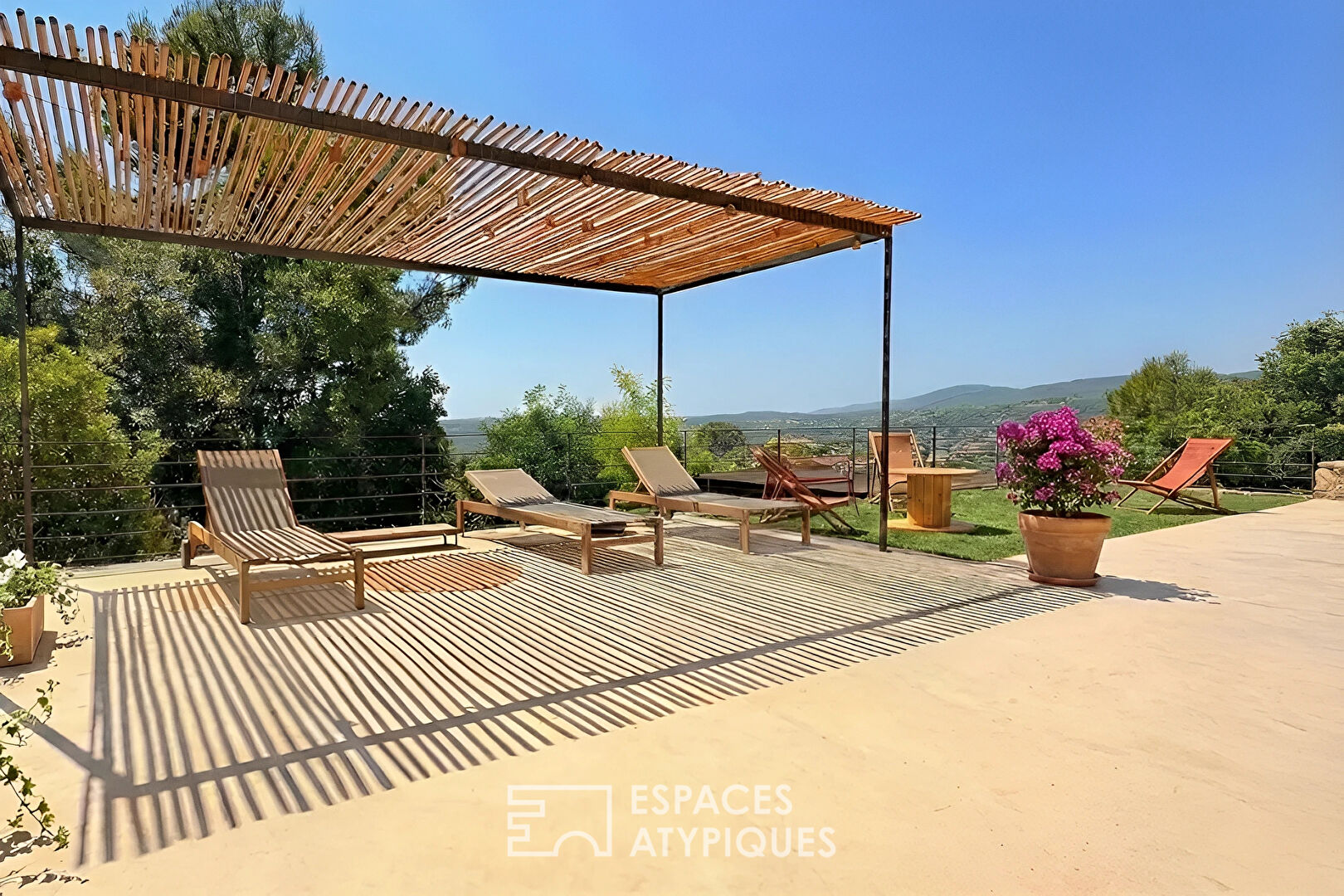 Ancienne Magnanerie, panorama d&rsquo;exception au coeur du Pays de Fayence
