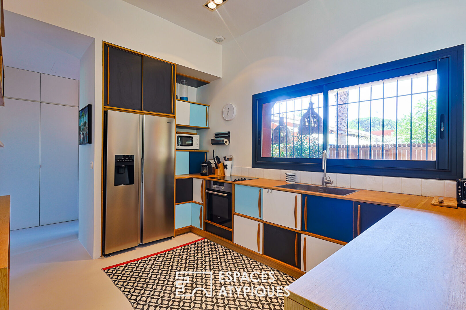 Villa Contemporaine et Singulière en bord de mer