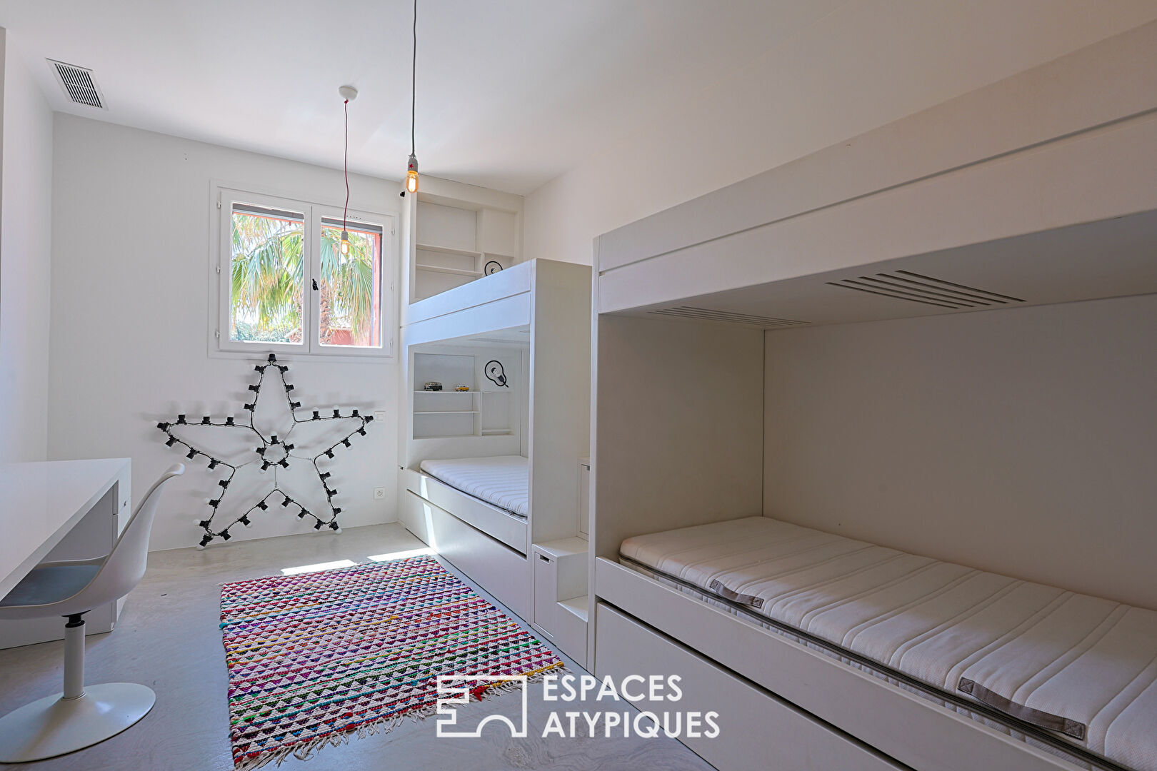 Villa Contemporaine et Singulière en bord de mer