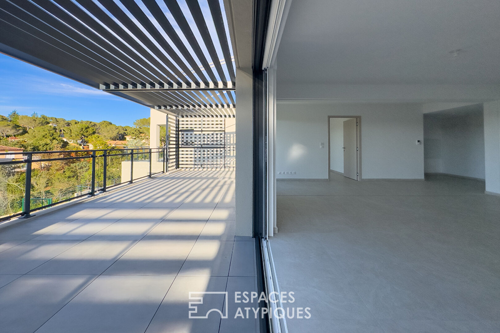 Appartement contemporain au coeur d&rsquo;un écrin naturel