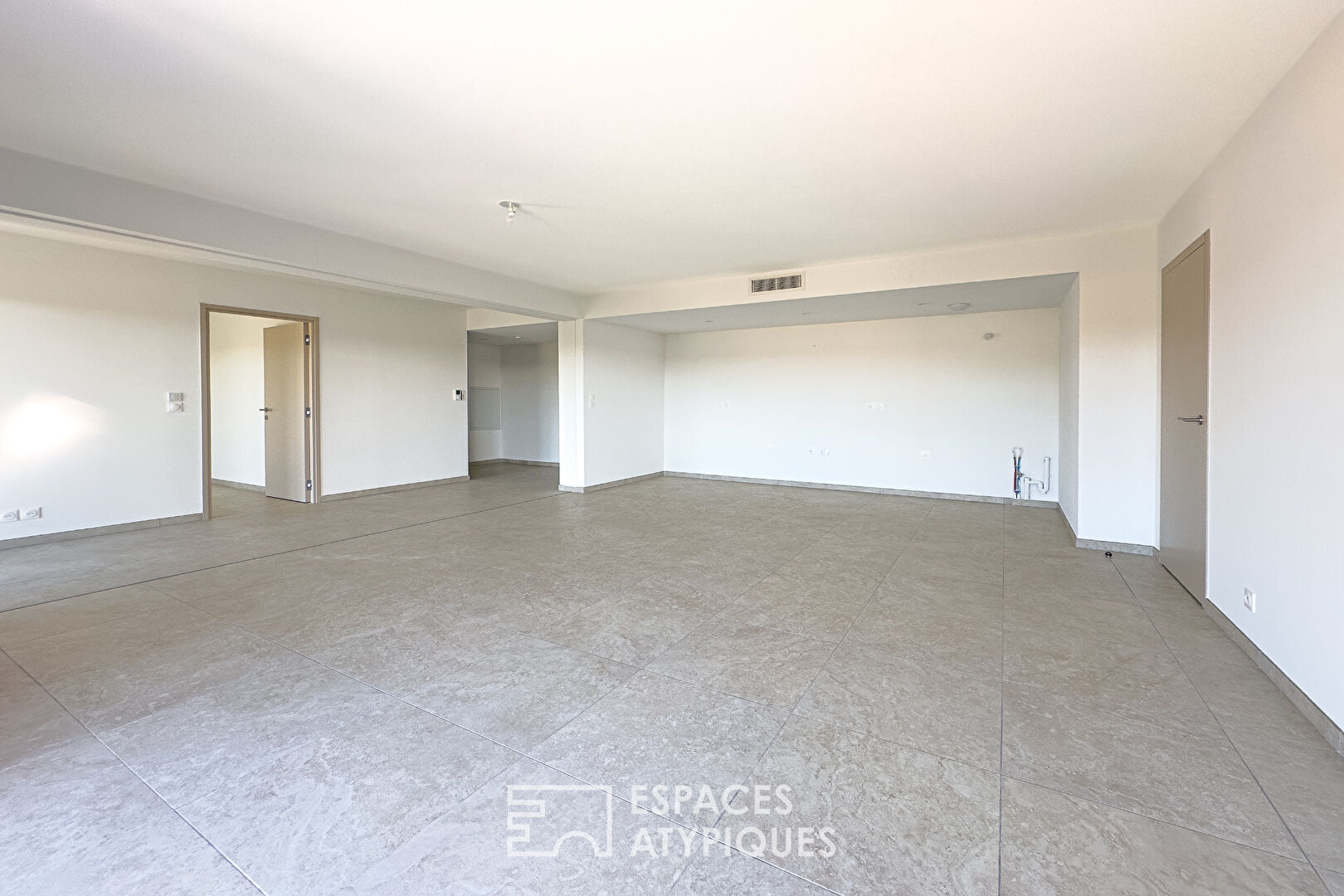 Appartement contemporain au coeur d&rsquo;un écrin naturel