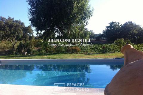 Villa de plain-pied avec piscine et appartement indépendant