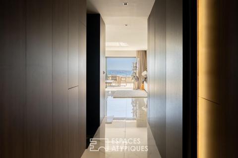 Appartement d&rsquo;exception en première ligne, vue mer et toit-terrasse