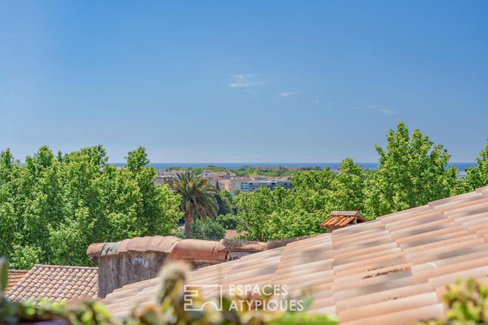 Duplex sous les toits avec vue sur la cathédrale et aperçu mer
