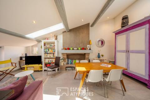 Duplex sous les toits avec vue sur la cathédrale et aperçu mer