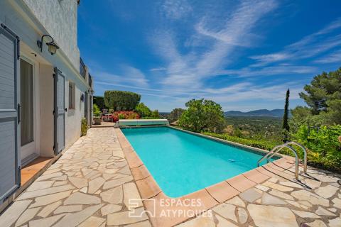 Villa avec vue panoramique sur le Rocher et piscine